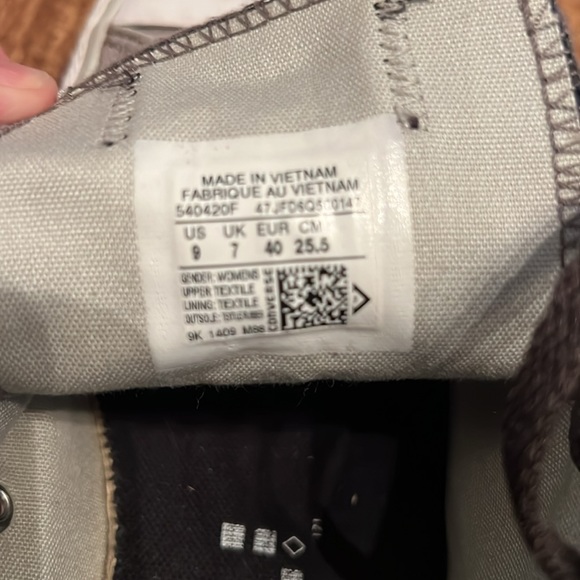 Converse - Picture 8 of 9